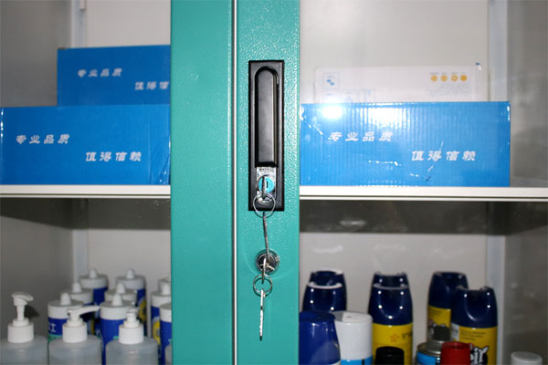 凈氣型儲藥柜